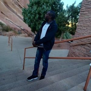 Meet your Posher, Alieu